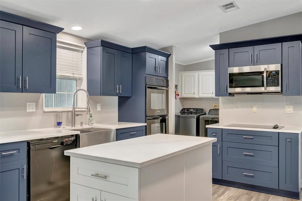 For Sale: $229,000 (2 beds, 2 baths, 1566 Square Feet)