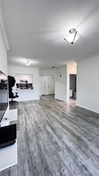 For Sale: $219,000 (2 beds, 2 baths, 1107 Square Feet)