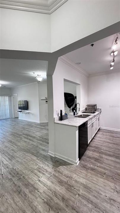 For Sale: $219,000 (2 beds, 2 baths, 1107 Square Feet)