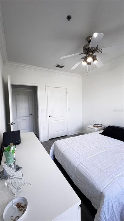 For Sale: $219,000 (2 beds, 2 baths, 1107 Square Feet)