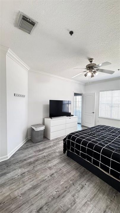 For Sale: $219,000 (2 beds, 2 baths, 1107 Square Feet)