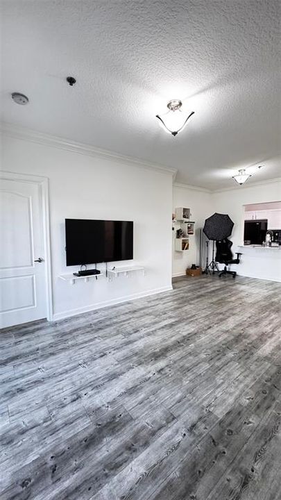 For Sale: $219,000 (2 beds, 2 baths, 1107 Square Feet)