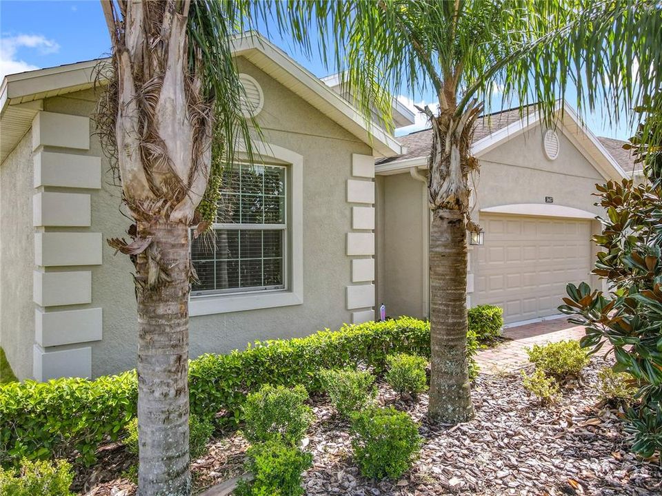 Под контрактом: $359,900 (3 спален, 2 ванн, 1582 Квадратных фут)