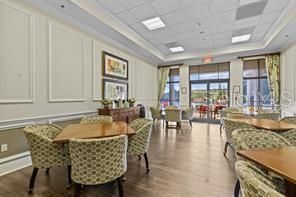 Под контрактом: $359,900 (3 спален, 2 ванн, 1582 Квадратных фут)