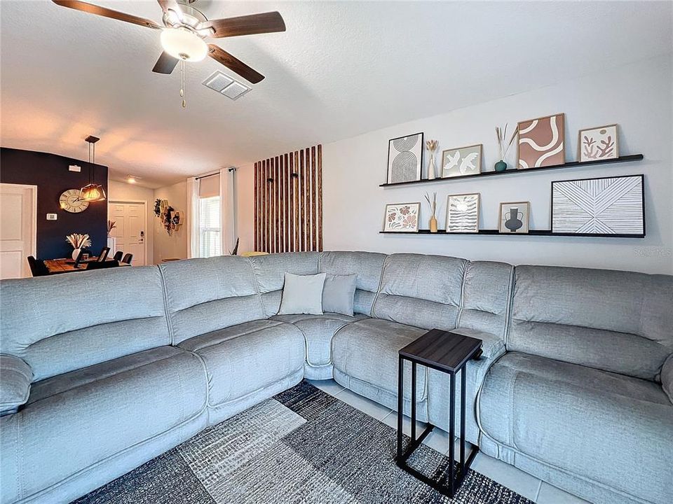 Active With Contract: $359,000 (4 beds, 2 baths, 1817 Square Feet)