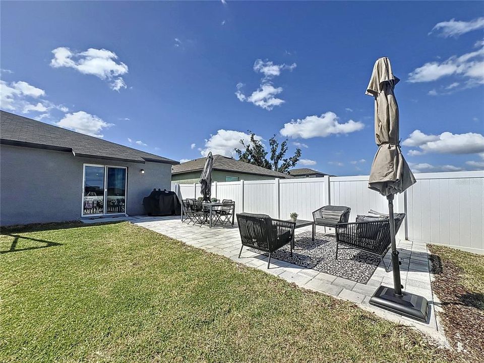 Active With Contract: $359,000 (4 beds, 2 baths, 1817 Square Feet)