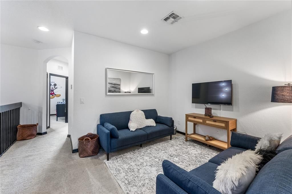 For Sale: $355,000 (4 beds, 3 baths, 1636 Square Feet)