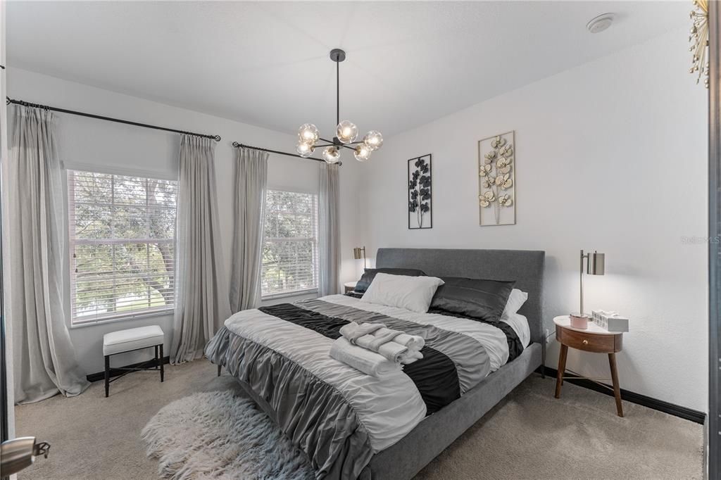 For Sale: $355,000 (4 beds, 3 baths, 1636 Square Feet)