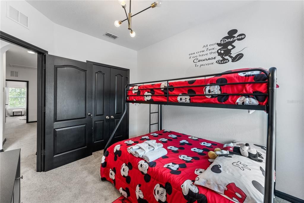 For Sale: $355,000 (4 beds, 3 baths, 1636 Square Feet)