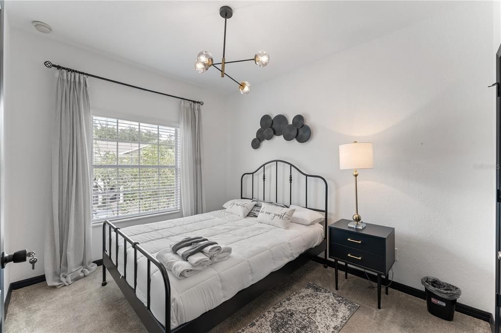 For Sale: $355,000 (4 beds, 3 baths, 1636 Square Feet)