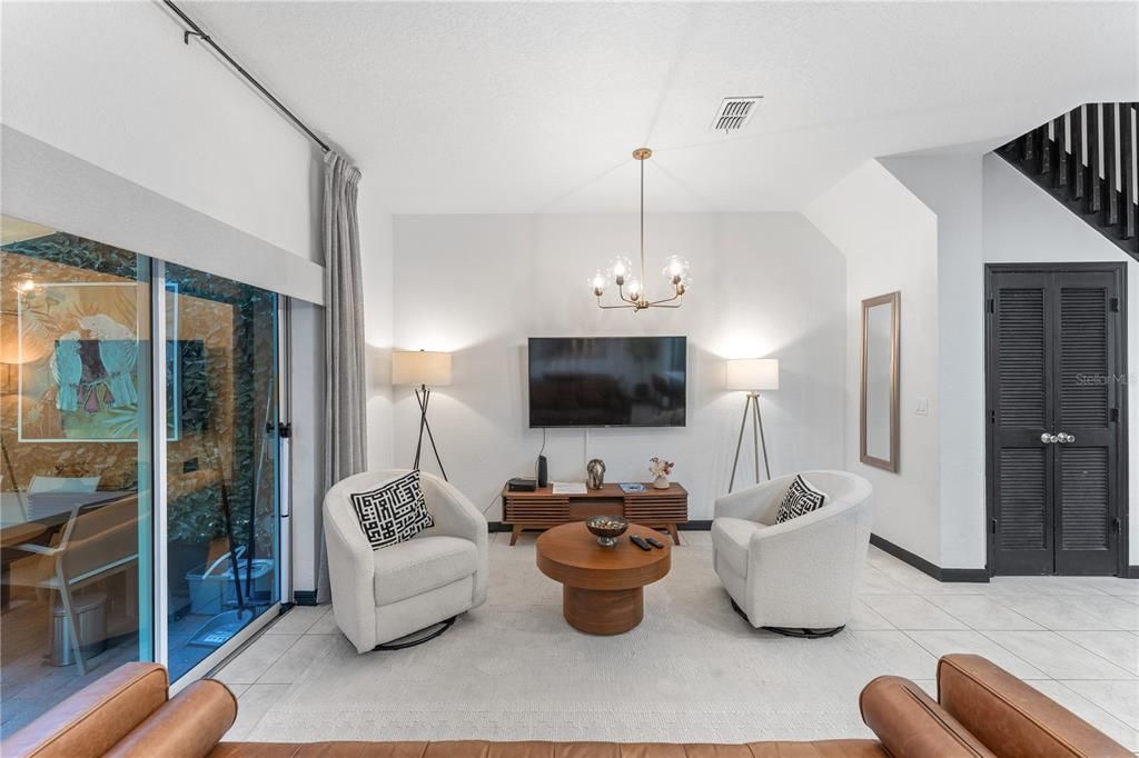 For Sale: $355,000 (4 beds, 3 baths, 1636 Square Feet)