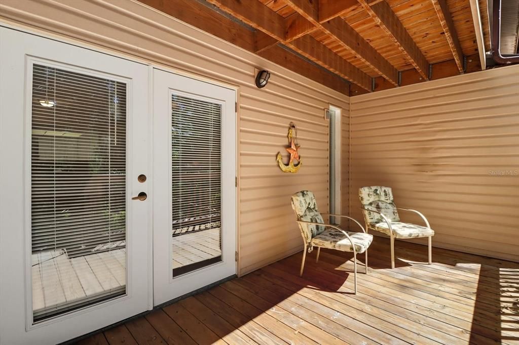 En Venta: $349,000 (2 camas, 2 baños, 1200 Pies cuadrados)