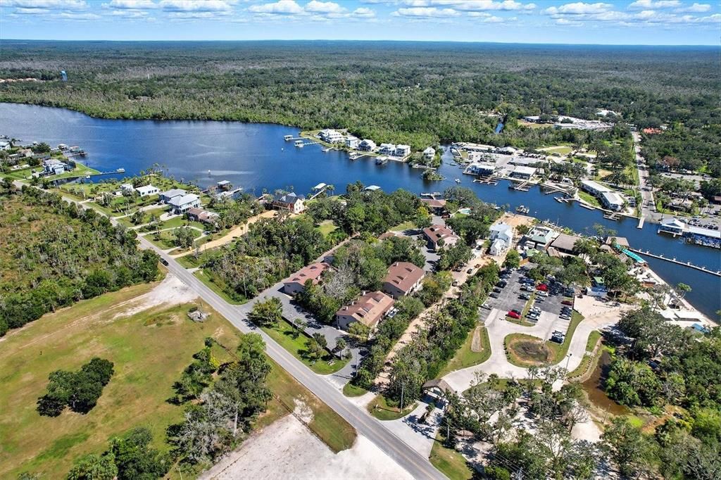 En Venta: $349,000 (2 camas, 2 baños, 1200 Pies cuadrados)