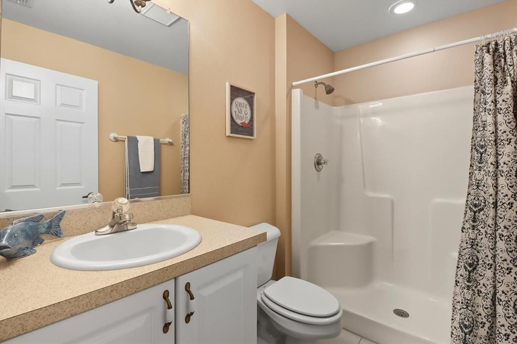 En Venta: $349,000 (2 camas, 2 baños, 1200 Pies cuadrados)