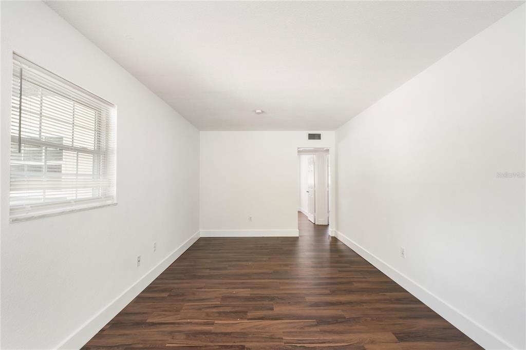 Activo con contrato: $1,800 (2 camas, 1 baños, 737 Pies cuadrados)