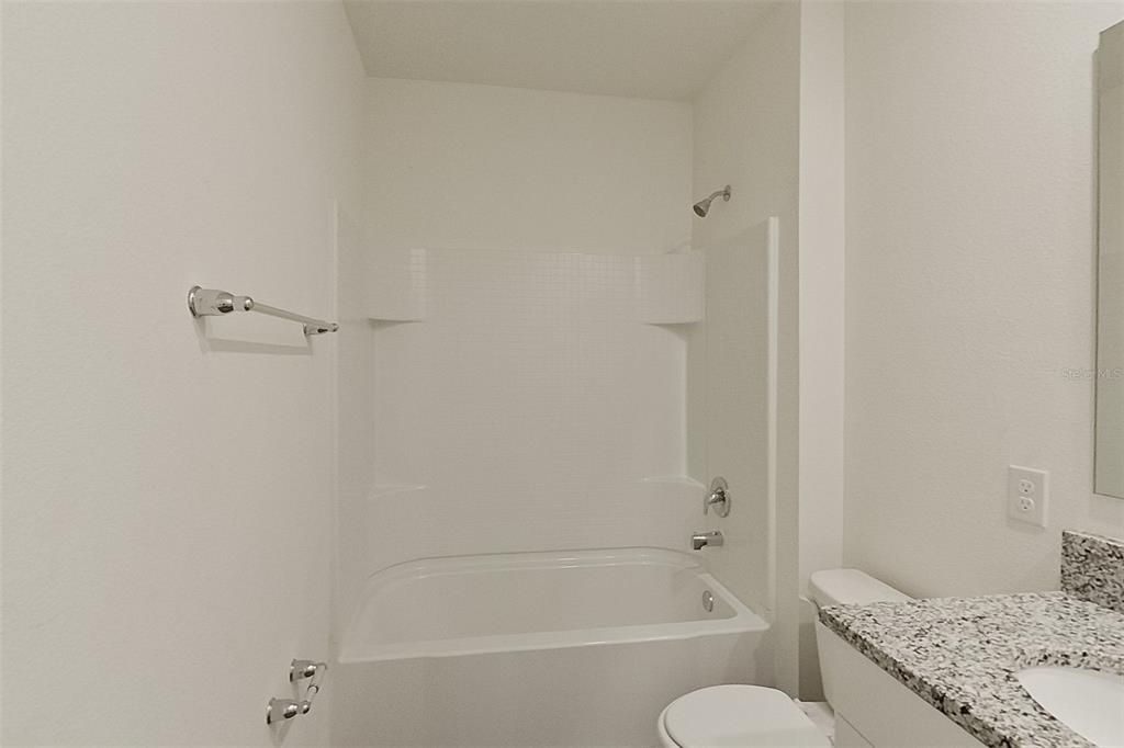 En Renta: $2,045 (4 camas, 2 baños, 2007 Pies cuadrados)