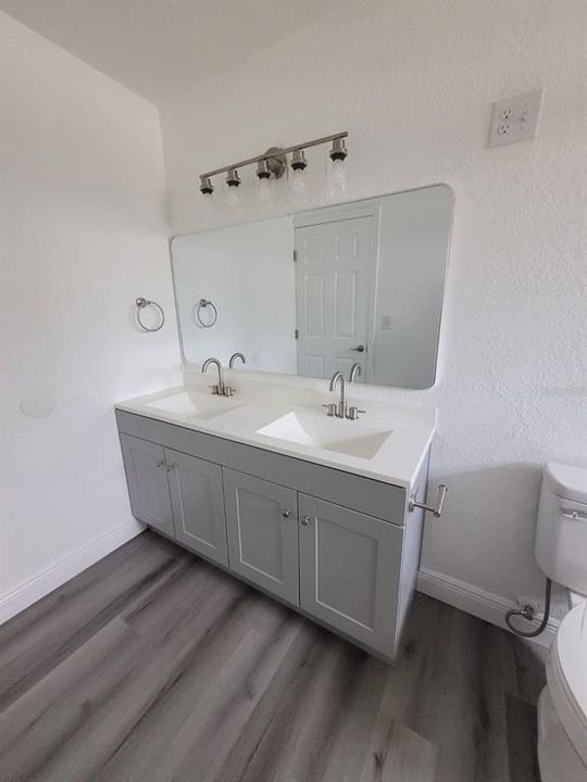 待售: $269,999 (3 贝兹, 2 浴室, 1422 平方英尺)