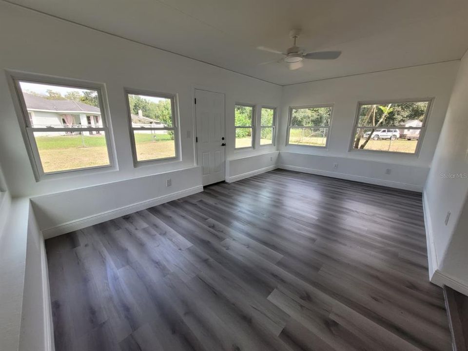 待售: $269,999 (3 贝兹, 2 浴室, 1422 平方英尺)