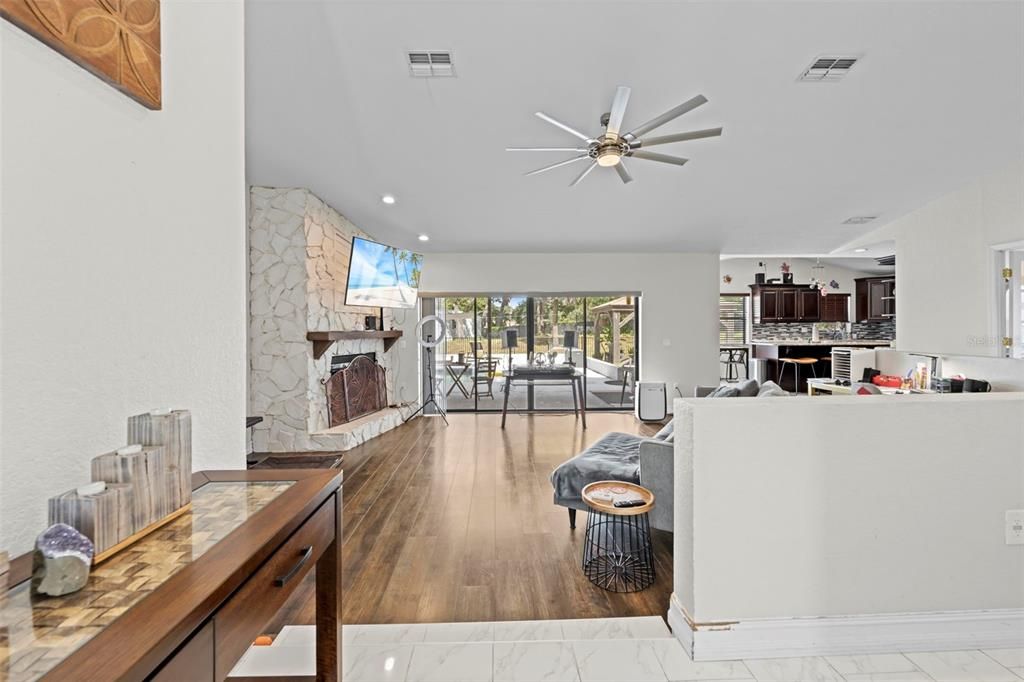 待售: $549,000 (3 贝兹, 2 浴室, 2190 平方英尺)