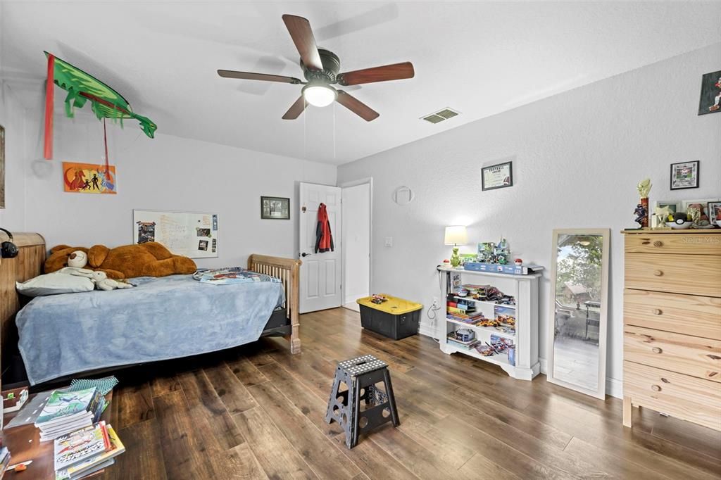 待售: $549,000 (3 贝兹, 2 浴室, 2190 平方英尺)