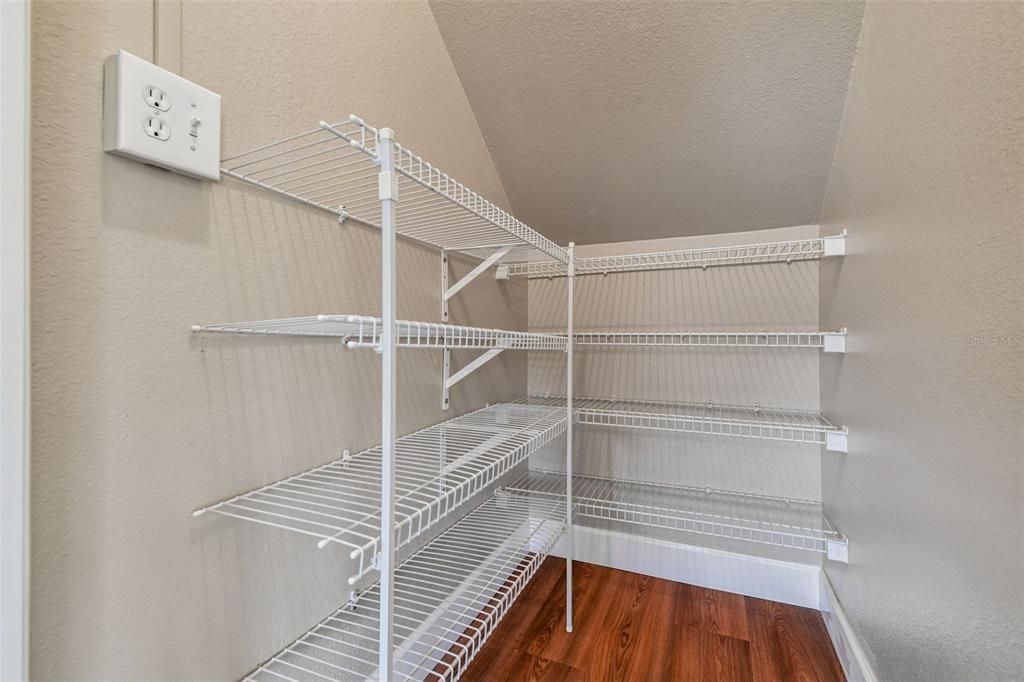 На продажу: $409,900 (3 спален, 3 ванн, 2342 Квадратных фут)