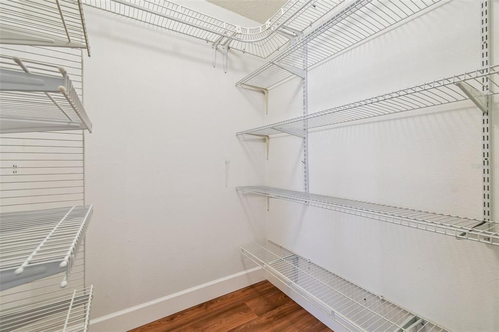 На продажу: $409,900 (3 спален, 3 ванн, 2342 Квадратных фут)