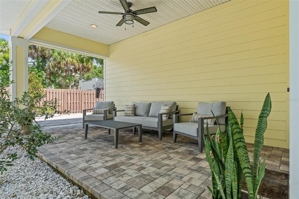 Active With Contract: $1,199,000 (4 beds, 3 baths, 2898 Square Feet)