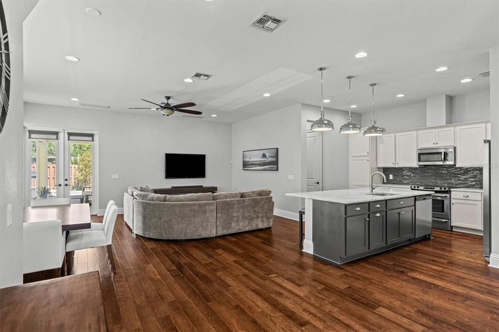 Active With Contract: $1,199,000 (4 beds, 3 baths, 2898 Square Feet)