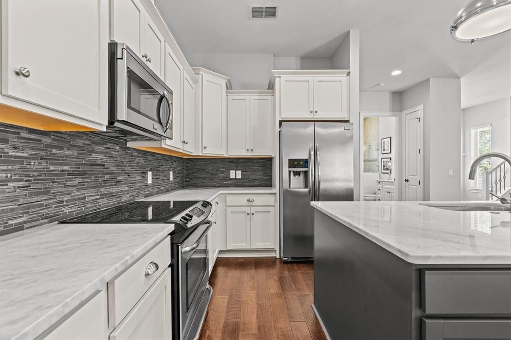 Active With Contract: $1,199,000 (4 beds, 3 baths, 2898 Square Feet)