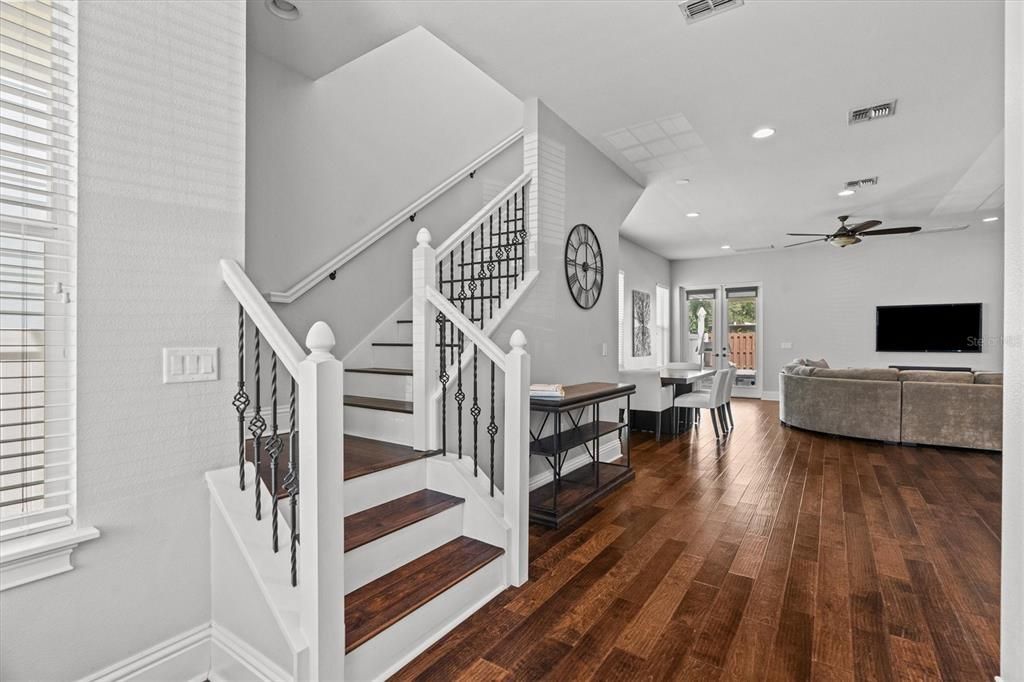 Active With Contract: $1,199,000 (4 beds, 3 baths, 2898 Square Feet)