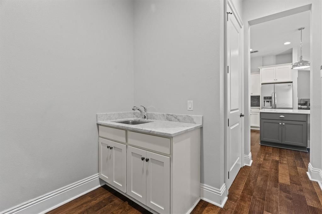 Active With Contract: $1,199,000 (4 beds, 3 baths, 2898 Square Feet)