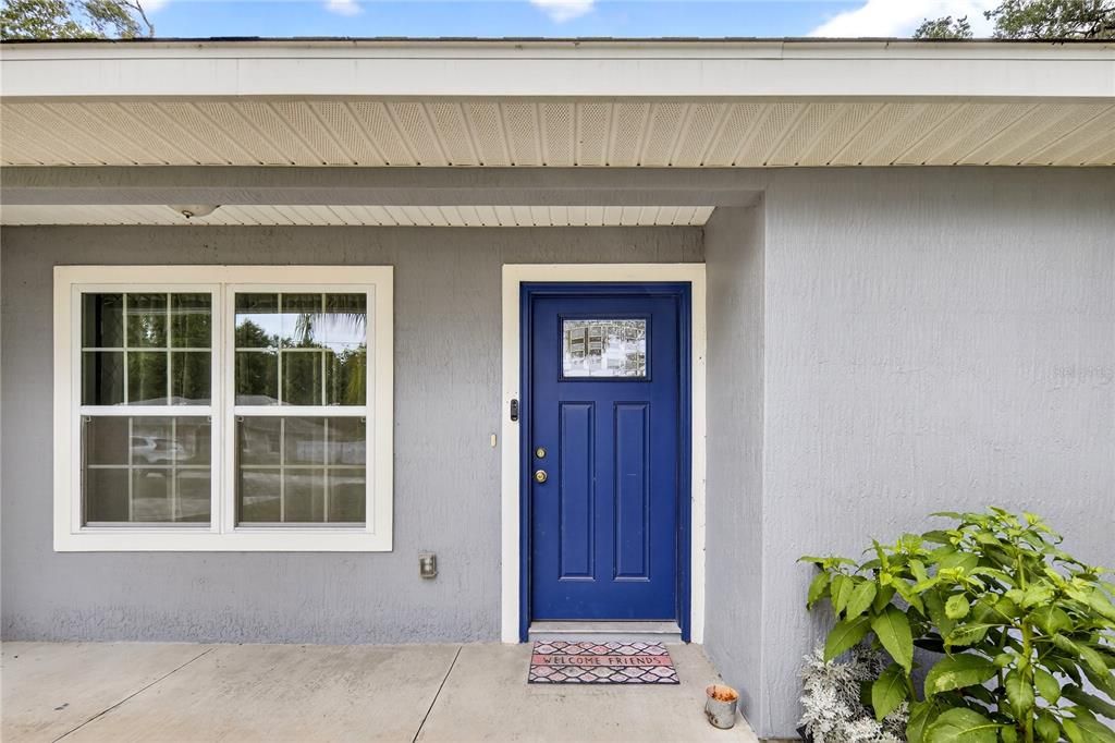 合同活跃: $245,000 (3 贝兹, 2 浴室, 1238 平方英尺)