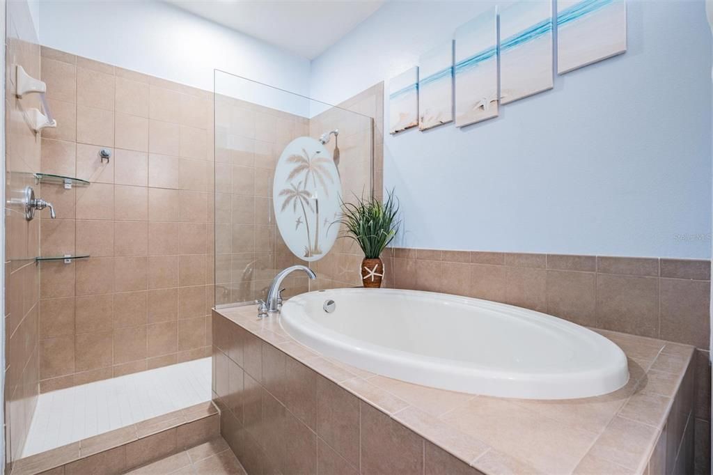 En Venta: $485,000 (3 camas, 2 baños, 2275 Pies cuadrados)