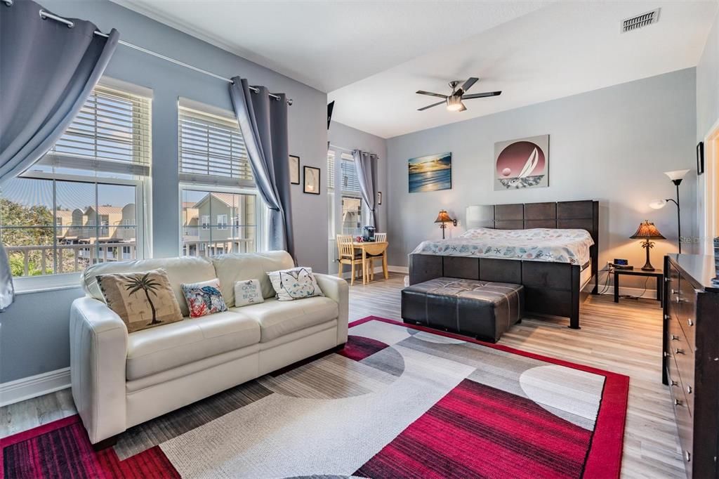 En Venta: $485,000 (3 camas, 2 baños, 2275 Pies cuadrados)