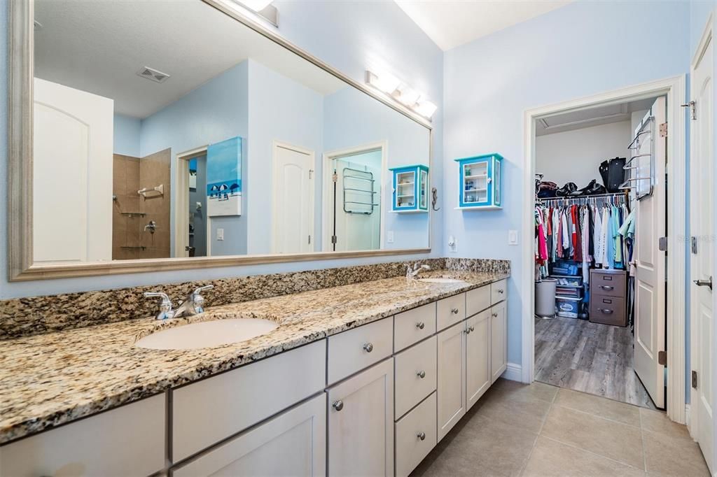 En Venta: $485,000 (3 camas, 2 baños, 2275 Pies cuadrados)