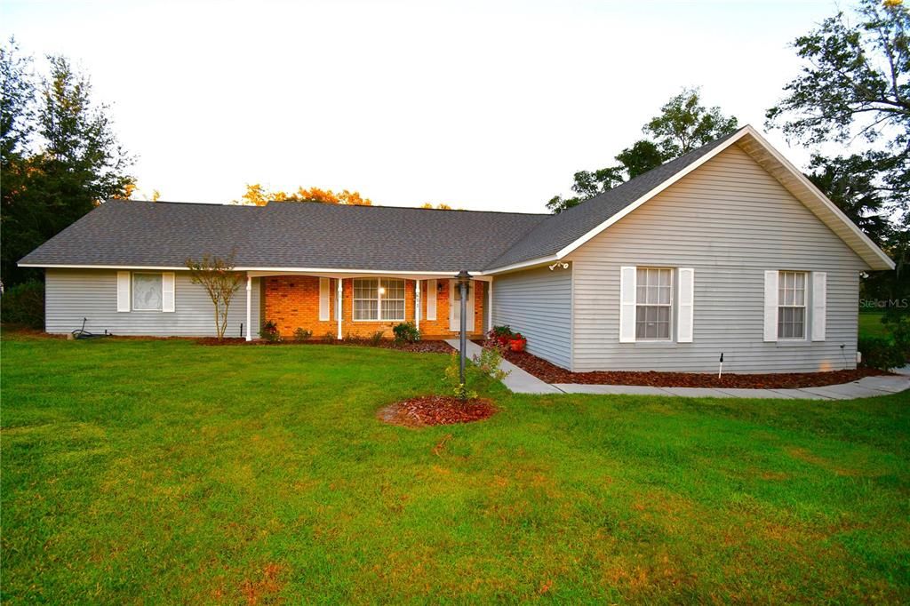 На продажу: $637,740 (3 спален, 2 ванн, 1792 Квадратных фут)