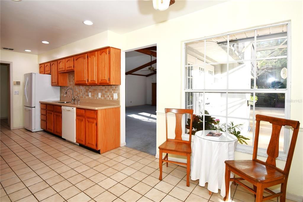 На продажу: $637,740 (3 спален, 2 ванн, 1792 Квадратных фут)