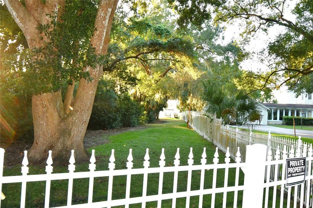 На продажу: $637,740 (3 спален, 2 ванн, 1792 Квадратных фут)