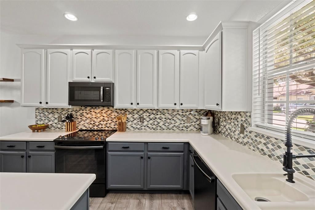 待售: $499,900 (3 贝兹, 2 浴室, 2421 平方英尺)