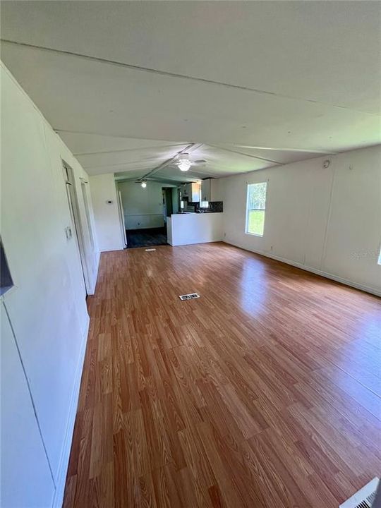 В аренду: $1,600 (3 спален, 3 ванн, 1500 Квадратных фут)