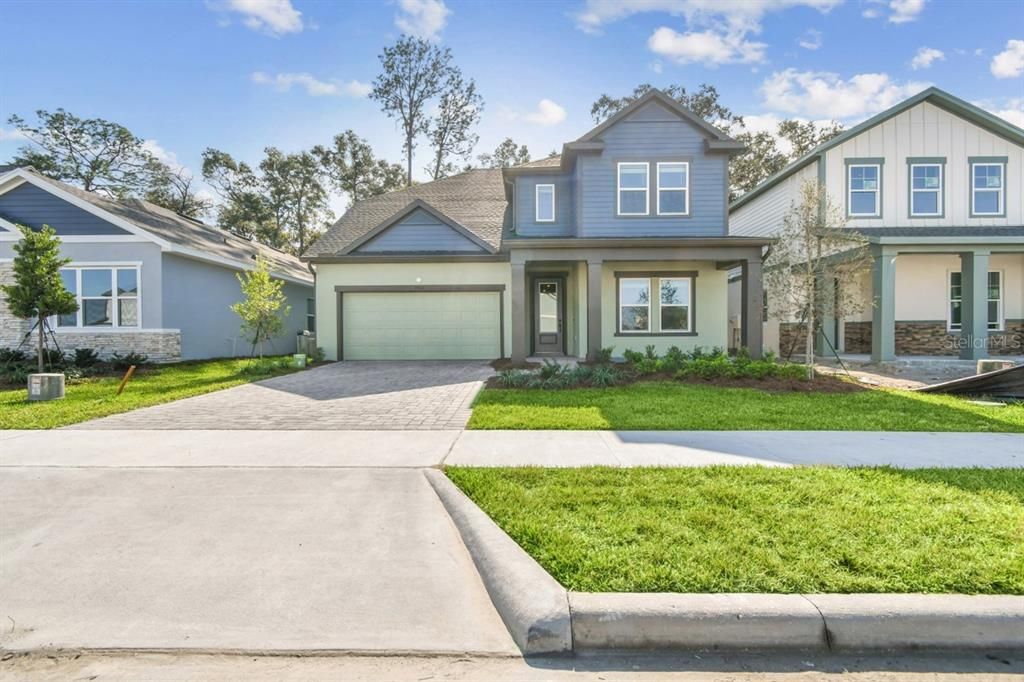 合同活跃: $599,000 (5 贝兹, 4 浴室, 3061 平方英尺)