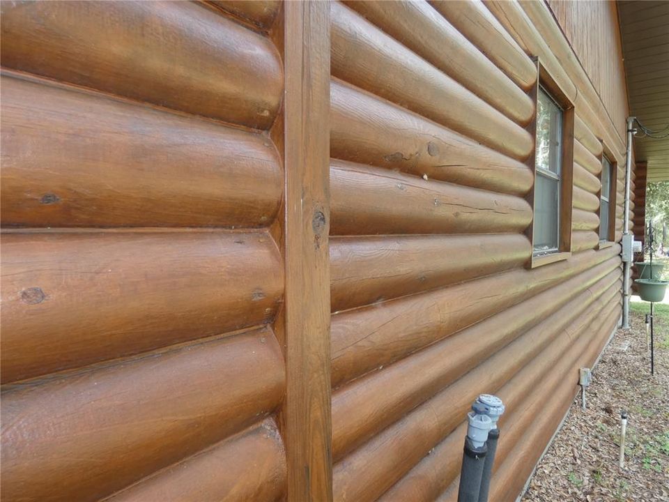 合同活跃: $389,900 (3 贝兹, 2 浴室, 1568 平方英尺)