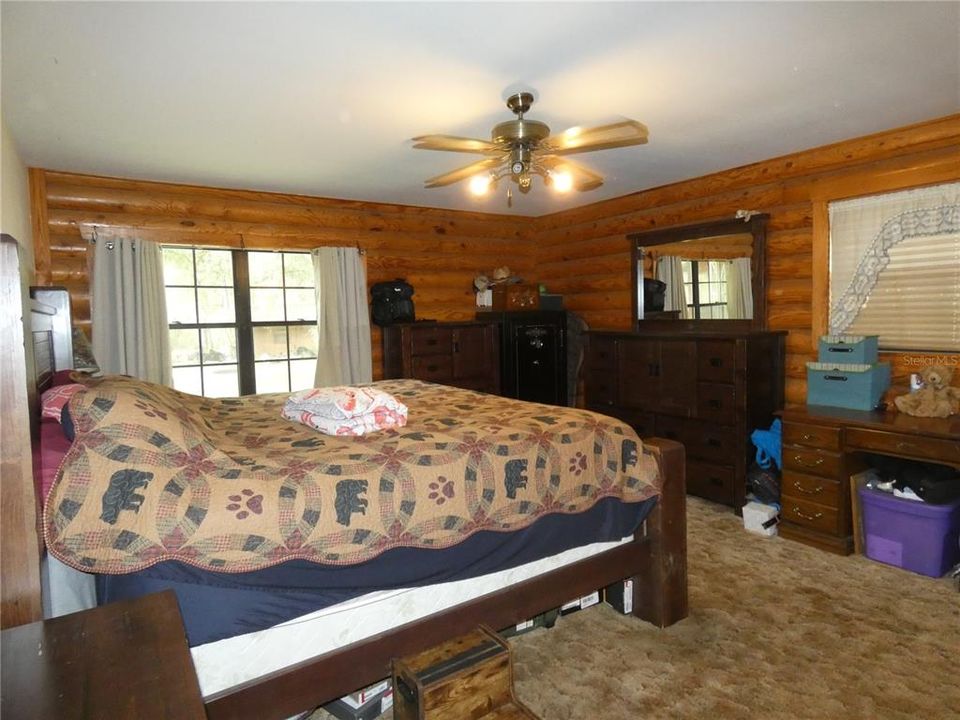 合同活跃: $389,900 (3 贝兹, 2 浴室, 1568 平方英尺)