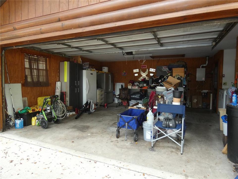 合同活跃: $389,900 (3 贝兹, 2 浴室, 1568 平方英尺)