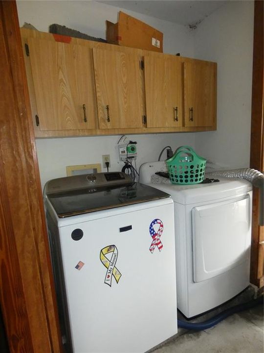 合同活跃: $389,900 (3 贝兹, 2 浴室, 1568 平方英尺)