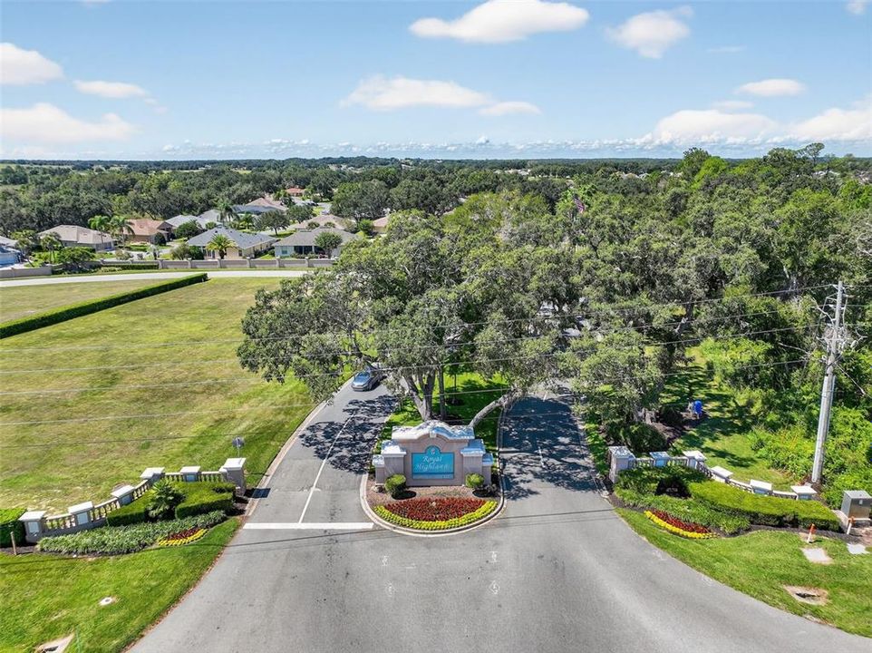 На продажу: $425,000 (3 спален, 3 ванн, 2366 Квадратных фут)