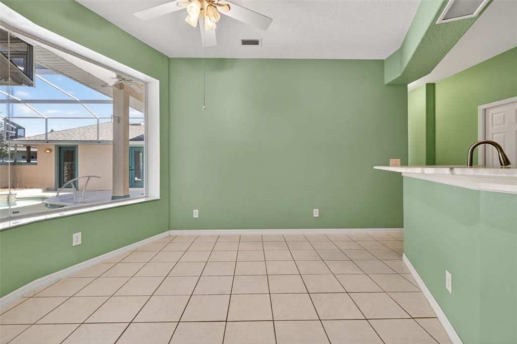 На продажу: $425,000 (3 спален, 3 ванн, 2366 Квадратных фут)