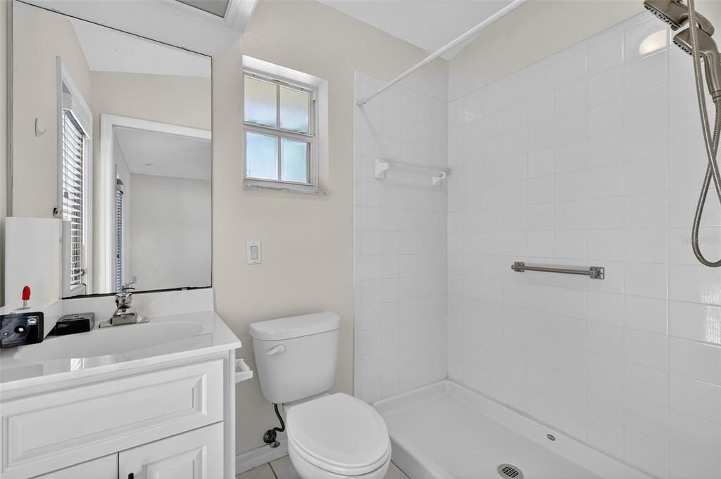 На продажу: $425,000 (3 спален, 3 ванн, 2366 Квадратных фут)