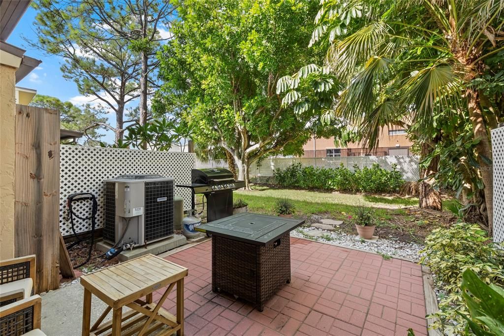 На продажу: $209,000 (2 спален, 1 ванн, 1020 Квадратных фут)