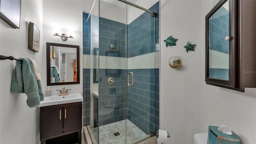 En Venta: $674,900 (3 camas, 3 baños, 2695 Pies cuadrados)